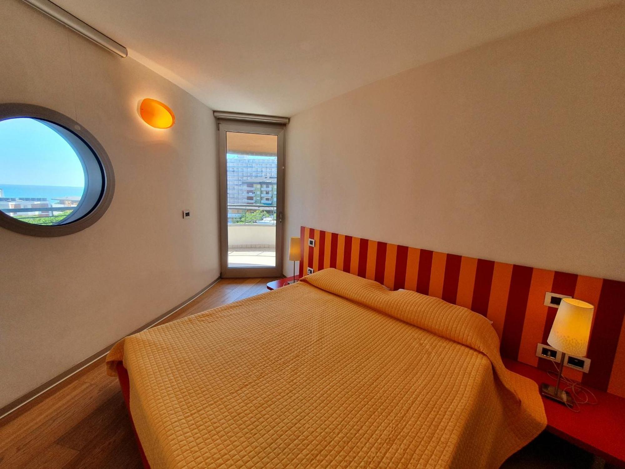 Torre Argonavis Apartment Lignano Sabbiadoro Bagian luar foto